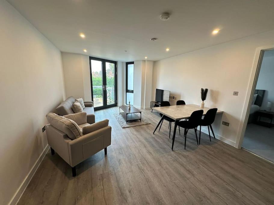 Stylish Central York Apartment Free Parking & Gym Exteriör bild